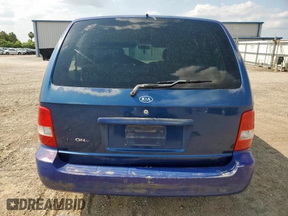 ✅ 2004 Kia Sedona LX • VIN: KNDUP131346493862 • Lot: 57237605. Listed on Copart with 230,104 mi. Free auction sales archive from the USA and detailed vehicle history report at DreamBid. Image 6.