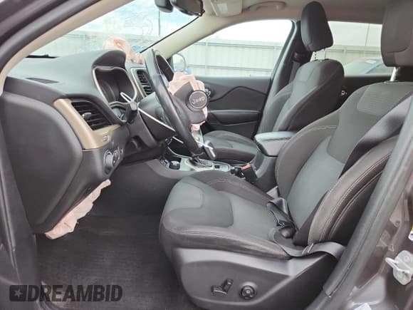 ✅ 2016 Jeep Cherokee Latitude • VIN: 1C4PJMCB4GW122691 • Лот: 91219085. Опубликован ранее на Copart с пробегом 137 458 миль. Бесплатный доступ к архиву аукционных продаж из США и подробный отчёт об истории автомобиля на DreamBid. Изображение 7.