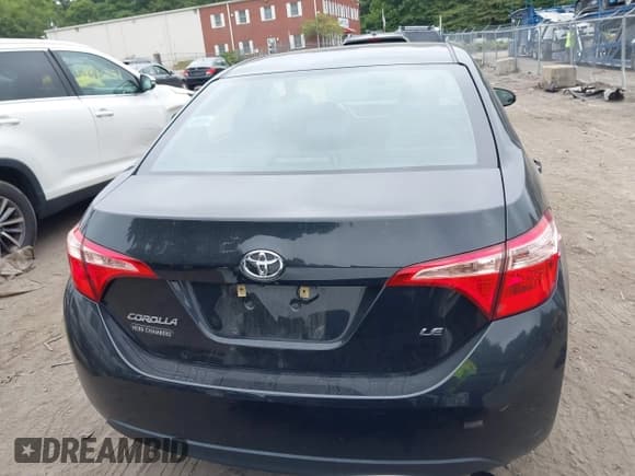 ✅ 2018 Toyota Corolla SE • VIN: 2T1BURHE7JC053464 • Lot: 42975843. Wystawiony na IAAI z przebiegiem 68 465 mil. Bezpłatny archiwum sprzedaży aukcyjnych z USA i szczegółowy raport historii pojazdu na DreamBid. Zdjęcie 17.