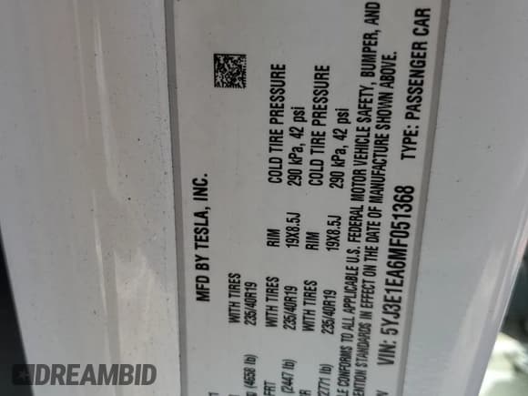 ✅ 2021 Tesla Model 3 Standard Range Plus • VIN: 5YJ3E1EA6MF051368 • Лот: 82618405. Опубликован ранее на Copart с пробегом 67 142 миль. Бесплатный доступ к архиву аукционных продаж из США и подробный отчёт об истории автомобиля на DreamBid. Изображение 12.