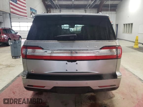 ✅ 2020 Lincoln Navigator Reserve • VIN: 5LMJJ2LT6LEL17168 • Lot: 46801685. Listed on Copart with 40,230 mi. Free auction sales archive from the USA and detailed vehicle history report at DreamBid. Image 6.