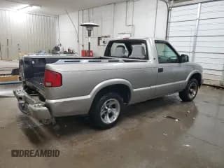 ✅ 2002 Chevrolet S-10 LS • VIN: 1GCCS145728258958 • Лот: 83033034. Опубликован ранее на Copart с пробегом 245 172 миль. Бесплатный доступ к архиву аукционных продаж из США и подробный отчёт об истории автомобиля на DreamBid. Изображение 3.