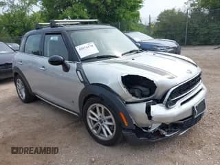 ✅ 2016 MINI Countryman S • VIN: WMWZC5C53GWU21539 • Lot: 42674178. Listed on IAAI with 74,756 mi. Free auction sales archive from the USA and detailed vehicle history report at DreamBid. Image 1.