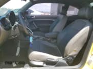 ✅ 2015 Volkswagen Beetle Fleet Edition • VIN: 3VWF17AT7FM614488 • Lot: 62351275. Listed on Copart with 117,290 mi. Free auction sales archive from the USA and detailed vehicle history report at DreamBid. Image 7.