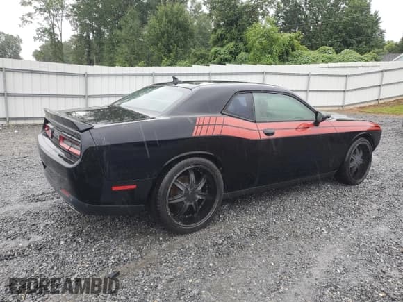 ✅ 2015 Dodge Challenger SXT Plus • VIN: 2C3CDZBG5FH736991 • Lot: 67581305. Listed on Copart with 148,033 mi. Free auction sales archive from the USA and detailed vehicle history report at DreamBid. Image 3.