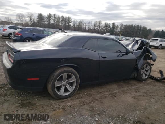 ✅ 2021 Dodge Challenger SXT • VIN: 2C3CDZAG8MH517635 • Lot: 39369623. Wystawiony na Copart z przebiegiem 32 034 mil. Bezpłatny archiwum sprzedaży aukcyjnych z USA i szczegółowy raport historii pojazdu na DreamBid. Zdjęcie 3.