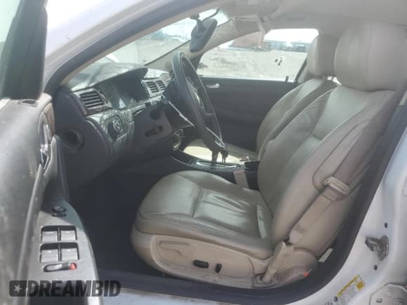 ✅ 2016 Chevrolet Impala LTZ • VIN: 2G1WC5E31G1127803 • Лот: 45524374. Опубликован ранее на Copart с пробегом 118 016 миль. Бесплатный доступ к архиву аукционных продаж из США и подробный отчёт об истории автомобиля на DreamBid. Изображение 7.