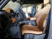 ✅ 2024 Land Rover Defender V8 • VIN: SALEBEEEXR2274835 • Лот: 85850234. Опубликован ранее на Copart с пробегом 8 188 миль. Бесплатный доступ к архиву аукционных продаж из США и подробный отчёт об истории автомобиля на DreamBid. Изображение 7.