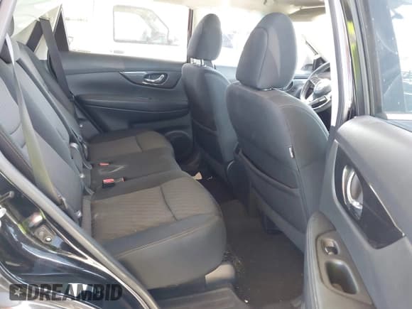 ✅ 2017 Nissan Rogue SL • VIN: 5N1AT2MT2HC764126 • Lot: 43225460. Listed on IAAI with 117,893 mi. Free auction sales archive from the USA and detailed vehicle history report at DreamBid. Image 8.