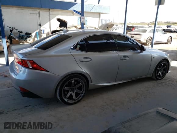 ✅ 2014 Lexus IS 350 • VIN: JTHCE1D27E5002028 • Lot: 92853695. Listed on Copart with 148,673 mi. Free auction sales archive from the USA and detailed vehicle history report at DreamBid. Image 3.