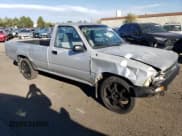 ✅ 1991 Toyota Pickup DLX • VIN: JT4RN82P5M5037569 • Lot: 73705234. Wystawiony na Copart z przebiegiem 87 290 mil. Bezpłatny archiwum sprzedaży aukcyjnych z USA i szczegółowy raport historii pojazdu na DreamBid. Zdjęcie 4.