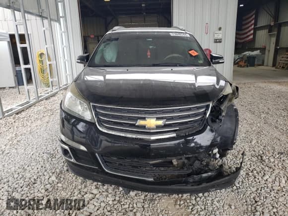 ✅ 2016 Chevrolet Traverse LT • VIN: 1GNKRGKD4GJ199475 • Lot: 71640744. Wystawiony na Copart z przebiegiem 218 100 mil. Bezpłatny archiwum sprzedaży aukcyjnych z USA i szczegółowy raport historii pojazdu na DreamBid. Zdjęcie 5.
