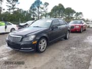 ✅ 2013 Mercedes-Benz C 250 Sport • VIN: WDDGF4HB1DA775813 • Lot: 43523558. Wystawiony na IAAI z przebiegiem Nie podano. Bezpłatny archiwum sprzedaży aukcyjnych z USA i szczegółowy raport historii pojazdu na DreamBid. Zdjęcie 2.