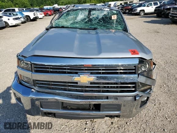 ✅ 2018 Chevrolet Silverado 2500HD LT • VIN: 1GC1KVEG1JF166981 • Lot: 61758485. Wystawiony na Copart z przebiegiem Nie podano. Bezpłatny archiwum sprzedaży aukcyjnych z USA i szczegółowy raport historii pojazdu na DreamBid. Zdjęcie 11.