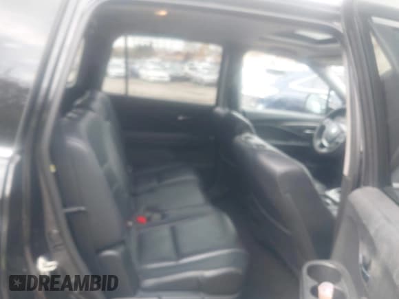 ✅ 2017 Honda Pilot EX-L • VIN: 5FNYF6H55HB062267 • Lot: 43680104. Listed on IAAI with 119,797 mi. Free auction sales archive from the USA and detailed vehicle history report at DreamBid. Image 8.