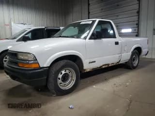 ✅ 1999 Chevrolet S-10 • VIN: 1GCCS1448X8133806 • Лот: 83705324. Опубликован ранее на Copart с пробегом Не указан. Бесплатный доступ к архиву аукционных продаж из США и подробный отчёт об истории автомобиля на DreamBid. Изображение 1.