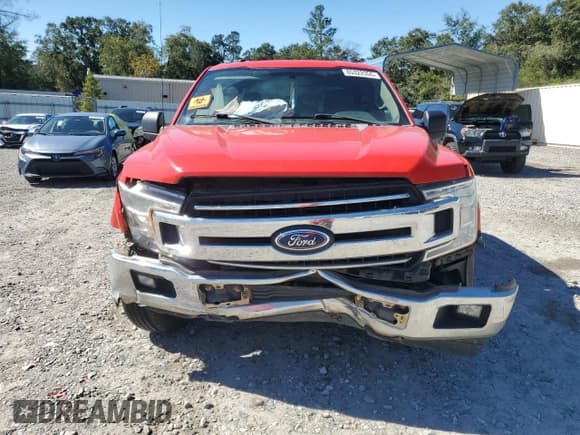 ✅ 2018 Ford F-150 XLT • VIN: 1FTEW1CBXJKD83703 • Lot: 85322355. Wystawiony na Copart z przebiegiem 227 765 mil. Bezpłatny archiwum sprzedaży aukcyjnych z USA i szczegółowy raport historii pojazdu na DreamBid. Zdjęcie 5.