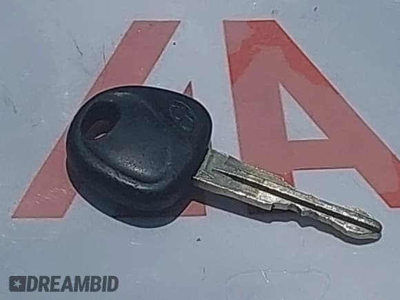 ✅ 2008 Hyundai Accent GLS • VIN: KMHCN46C58U270722 • Лот: 42707088. Опубликован ранее на IAAI с пробегом 106 692 миль. Бесплатный доступ к архиву аукционных продаж из США и подробный отчёт об истории автомобиля на DreamBid. Изображение 11.