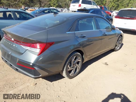 ✅ 2025 Hyundai Elantra SEL Convenience • VIN: KMHLS4DG0SU935726 • Лот: 43606725. Опубликован ранее на IAAI с пробегом 17 189 миль. Бесплатный доступ к архиву аукционных продаж из США и подробный отчёт об истории автомобиля на DreamBid. Изображение 4.