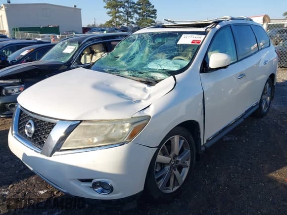 ✅ 2014 Nissan Pathfinder SL • VIN: 5N1AR2MN4EC683916 • Лот: 41773458. Опубликован ранее на IAAI с пробегом 178 093 миль. Бесплатный доступ к архиву аукционных продаж из США и подробный отчёт об истории автомобиля на DreamBid. Изображение 2.