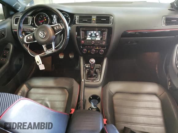 ✅ 2015 Volkswagen Jetta GLI SEL • VIN: 3VW5T7AJ2FM255149 • Lot: 70105665. Listed on Copart with 122,907 mi. Free auction sales archive from the USA and detailed vehicle history report at DreamBid. Image 8.