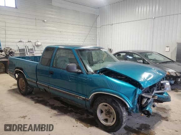 ✅ 1995 Chevrolet S-10 LS • VIN: 1GCCS194XS8238400 • Лот: 80237334. Опубликован ранее на Copart с пробегом 201 710 миль. Бесплатный доступ к архиву аукционных продаж из США и подробный отчёт об истории автомобиля на DreamBid. Изображение 4.