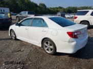 ✅ 2012 Toyota Camry L • VIN: 4T1BF1FK0CU179624 • Lot: 43246765. Wystawiony na IAAI z przebiegiem 185 802 mil. Bezpłatny archiwum sprzedaży aukcyjnych z USA i szczegółowy raport historii pojazdu na DreamBid. Zdjęcie 3.