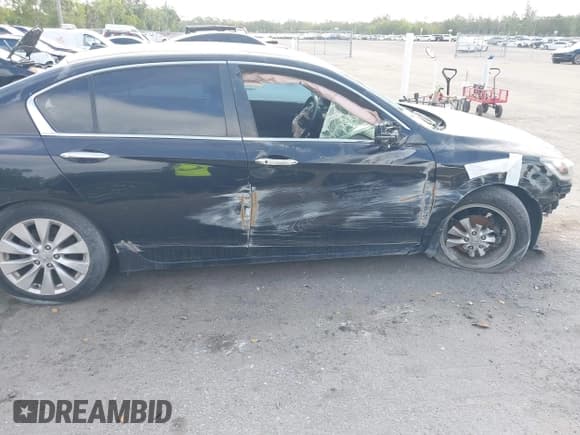 ✅ 2015 Honda Accord EX-L • VIN: 1HGCR2F83FA159370 • Lot: 39144513. Listed on IAAI with 153,349 mi. Free auction sales archive from the USA and detailed vehicle history report at DreamBid. Image 6.