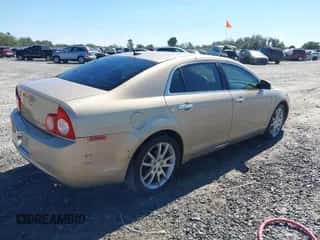 2008 Chevrolet Malibu LTZ z VIN 1G1ZK57708F279016, wystawiony jako IAAI lot #43468364 z przebiegiem 179 023 mil mil oraz . Historia ofert i sprzedaży dostępna na DreamBid. Obrazek 4.