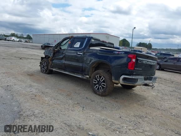 ✅ 2021 Chevrolet Silverado 1500 LTZ • VIN: 1GCUYGET8MZ143897 • Lot: 43296847. Wystawiony na IAAI z przebiegiem Nie podano. Bezpłatny archiwum sprzedaży aukcyjnych z USA i szczegółowy raport historii pojazdu na DreamBid. Zdjęcie 3.