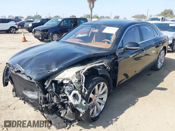 ✅ 2015 Bentley Flying Spur V8 • VIN: SCBET9ZA3FC042007 • Lot: 40551620. Listed on IAAI with 27,039 mi. Free auction sales archive from the USA and detailed vehicle history report at DreamBid. Image 18.