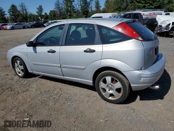 ✅ 2005 Ford Focus S • VIN: 3FAFP37N45R143071 • Лот: 80310845. Опубликован ранее на Copart с пробегом 203 163 миль. Бесплатный доступ к архиву аукционных продаж из США и подробный отчёт об истории автомобиля на DreamBid. Изображение 2.
