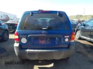 ✅ 2007 Ford Escape XLS • VIN: 1FMCU02Z47KA29556 • Lot: 43360641. Listed on IAAI with 144,730 mi. Free auction sales archive from the USA and detailed vehicle history report at DreamBid. Image 16.