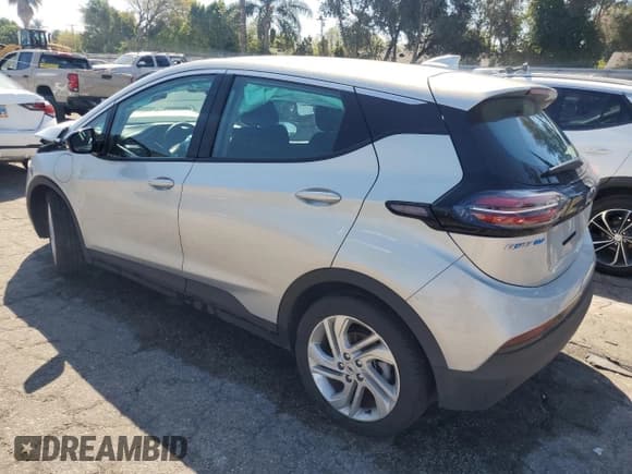 ✅ 2023 Chevrolet Bolt EV 1LT • VIN: 1G1FW6S02P4165942 • Lot: 50452195. Wystawiony na Copart z przebiegiem 37 544 mil. Bezpłatny archiwum sprzedaży aukcyjnych z USA i szczegółowy raport historii pojazdu na DreamBid. Zdjęcie 2.