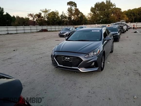 ✅ 2019 Hyundai Sonata SE • VIN: 5NPE24AF2KH739869 • Лот: 82203985. Опубликован ранее на Copart с пробегом 81 228 миль. Бесплатный доступ к архиву аукционных продаж из США и подробный отчёт об истории автомобиля на DreamBid. Изображение 14.