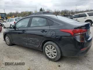 2020 Hyundai Accent SE z VIN 3KPC24A64LE126875, wystawiony jako Copart lot #46725644 z przebiegiem 66 962 mil mil oraz . Historia ofert i sprzedaży dostępna na DreamBid. Obrazek 2.