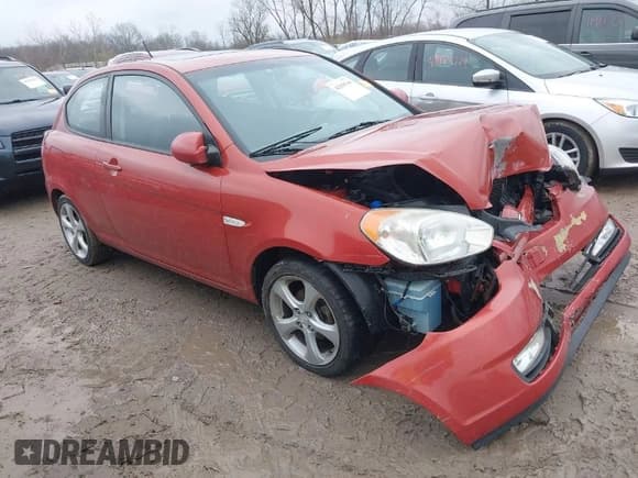 ✅ 2008 Hyundai Accent SE • VIN: KMHCN36C58U070319 • Лот: 42010544. Опубликован ранее на IAAI с пробегом 118 487 миль. Бесплатный доступ к архиву аукционных продаж из США и подробный отчёт об истории автомобиля на DreamBid. Изображение 1.