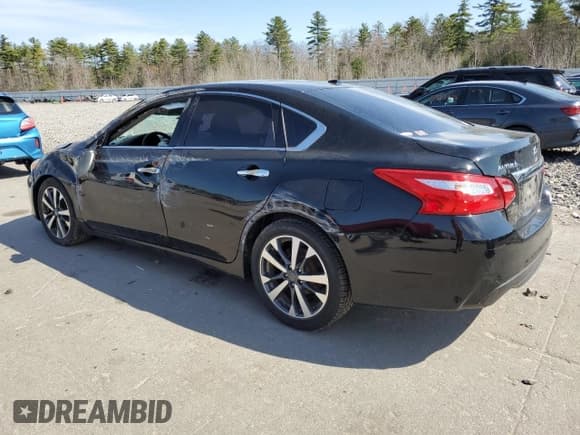 ✅ 2017 Nissan Altima SV • VIN: 1N4AL3AP4HC245151 • Lot: 54529355. Listed on Copart with 70,824 mi. Free auction sales archive from the USA and detailed vehicle history report at DreamBid. Image 2.