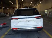 ✅ 2024 Jeep Grand Cherokee Altitude X • VIN: 1C4RJHAG3RC215964 • Lot: 43314099. Wystawiony na IAAI z przebiegiem 19 083 mil. Bezpłatny archiwum sprzedaży aukcyjnych z USA i szczegółowy raport historii pojazdu na DreamBid. Zdjęcie 17.