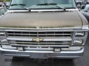 ✅ 1990 Chevrolet Chevy Van • VIN: 2GBEG25K5L4114885 • Lot: 84705545. Wystawiony na Copart z przebiegiem Nie podano. Bezpłatny archiwum sprzedaży aukcyjnych z USA i szczegółowy raport historii pojazdu na DreamBid. Zdjęcie 11.