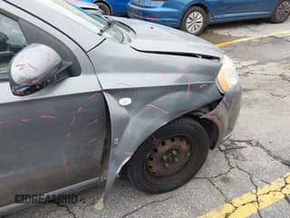 ✅ 2008 Chevrolet Aveo LS • VIN: KL1TD56618B047314 • Lot: 41628910. Wystawiony na IAAI z przebiegiem 72 802 mil. Bezpłatny archiwum sprzedaży aukcyjnych z USA i szczegółowy raport historii pojazdu na DreamBid. Zdjęcie 6.