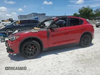 ✅ 2019 Alfa Romeo Stelvio Sport • VIN: ZASPAKAN8K7C56776 • Lot: 61944405. Wystawiony na Copart z przebiegiem Nie podano. Bezpłatny archiwum sprzedaży aukcyjnych z USA i szczegółowy raport historii pojazdu na DreamBid. Zdjęcie 1.