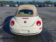 ✅ 2008 Volkswagen Beetle SE • VIN: 3VWRF31Y78M400414 • Lot: 43267745. Listed on IAAI with 129,692 mi. Free auction sales archive from the USA and detailed vehicle history report at DreamBid. Image 16.