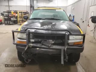 ✅ 2002 Chevrolet S-10 LS • VIN: 1GCDT13W32K235577 • Лот: 82347094. Опубликован ранее на Copart с пробегом 288 179 миль. Бесплатный доступ к архиву аукционных продаж из США и подробный отчёт об истории автомобиля на DreamBid. Изображение 5.