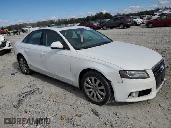 ✅ 2009 Audi A4 Premium Plus • VIN: WAULK78K29N046075 • Lot: 74759624. Listed on Copart with 174,736 mi. Free auction sales archive from the USA and detailed vehicle history report at DreamBid. Image 4.