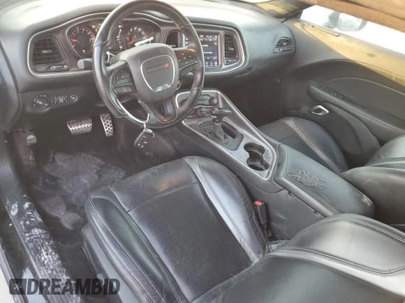 ✅ 2018 Dodge Challenger SXT Plus • VIN: 2C3CDZAG1JH183198 • Lot: 71668544. Listed on Copart with 90,216 mi. Free auction sales archive from the USA and detailed vehicle history report at DreamBid. Image 8.