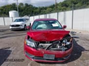 ✅ 2015 Volkswagen Passat S • VIN: 1VWAT7A3XFC077928 • Lot: 40493646. Wystawiony na IAAI z przebiegiem 222 513 mil. Bezpłatny archiwum sprzedaży aukcyjnych z USA i szczegółowy raport historii pojazdu na DreamBid. Zdjęcie 13.