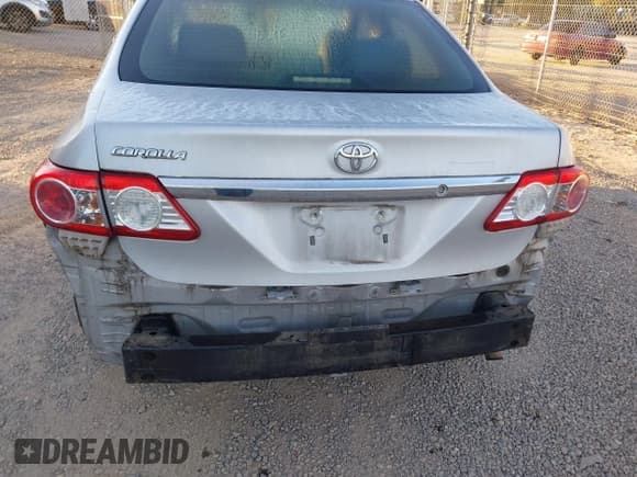 ✅ 2012 Toyota Corolla LE • VIN: 2T1BU4EE8CC883204 • Lot: 43534039. Listed on IAAI with 202,649 mi. Free auction sales archive from the USA and detailed vehicle history report at DreamBid. Image 6.