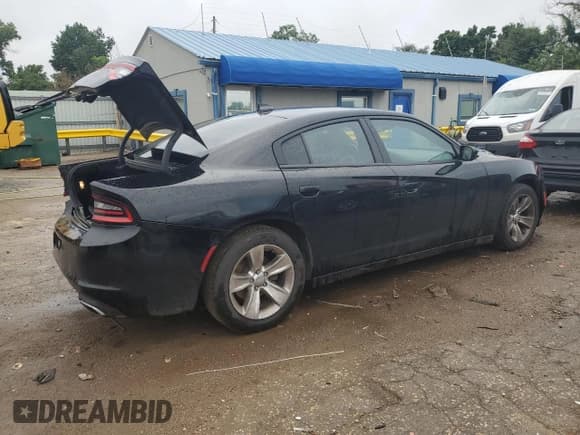 ✅ 2017 Dodge Charger SXT • VIN: 2C3CDXHG6HH551458 • Lot: 68157545. Wystawiony na Copart z przebiegiem 117 877 mil. Bezpłatny archiwum sprzedaży aukcyjnych z USA i szczegółowy raport historii pojazdu na DreamBid. Zdjęcie 3.