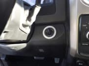 ✅ 2015 Ram 2500 Outdoorsman • VIN: 3C6TR5DT2FG537517 • Lot: 41325748. Wystawiony na IAAI z przebiegiem 233 882 mil. Bezpłatny archiwum sprzedaży aukcyjnych z USA i szczegółowy raport historii pojazdu na DreamBid. Zdjęcie 11.